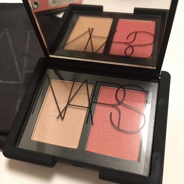 NARS(ナーズ)のNARS ブラッシュドュオミニ コスメ/美容のベースメイク/化粧品(チーク)の商品写真