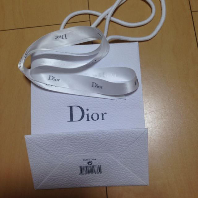 Dior(ディオール)のディオール紙袋 コスメ/美容のコスメ/美容 その他(その他)の商品写真