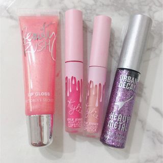 カイリーコスメティックス(Kylie Cosmetics)の海外コスメ ミニセット4点(コフレ/メイクアップセット)