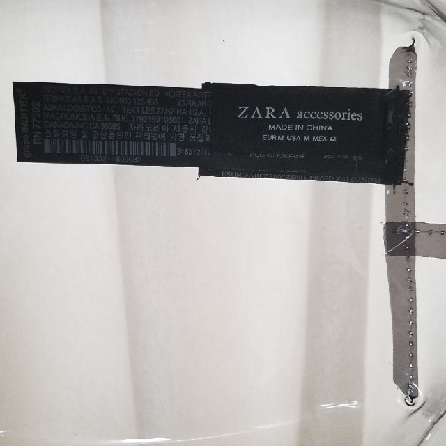 ZARA(ザラ)の【ZARA】流行クリアブラックビニールバック レディースのバッグ(ハンドバッグ)の商品写真