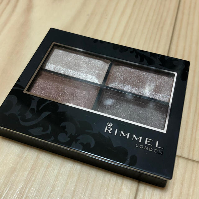 RIMMEL(リンメル)のリンメル ブラウンアイシャドウ テスターのみ コスメ/美容のベースメイク/化粧品(アイシャドウ)の商品写真