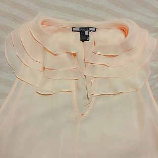 フォーエバートゥエンティーワン(FOREVER 21)のFOREVER21 シホォントップス(シャツ/ブラウス(半袖/袖なし))