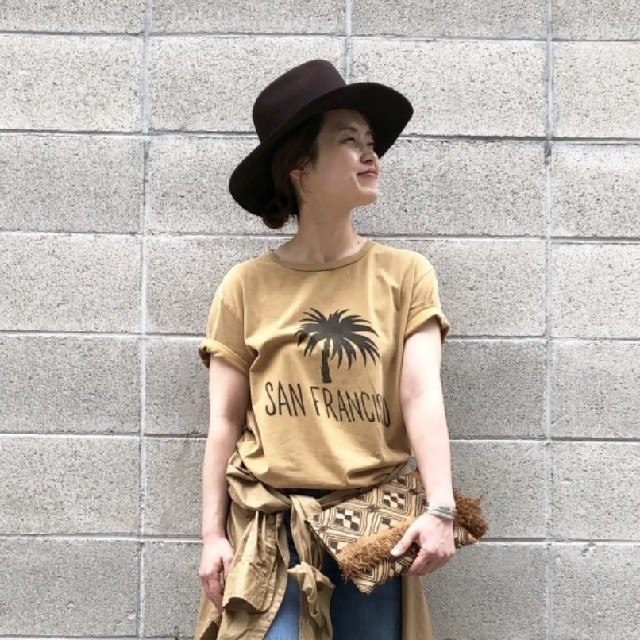 トップスL'Appartement
REMI RELIEF Palm Tree T-sh