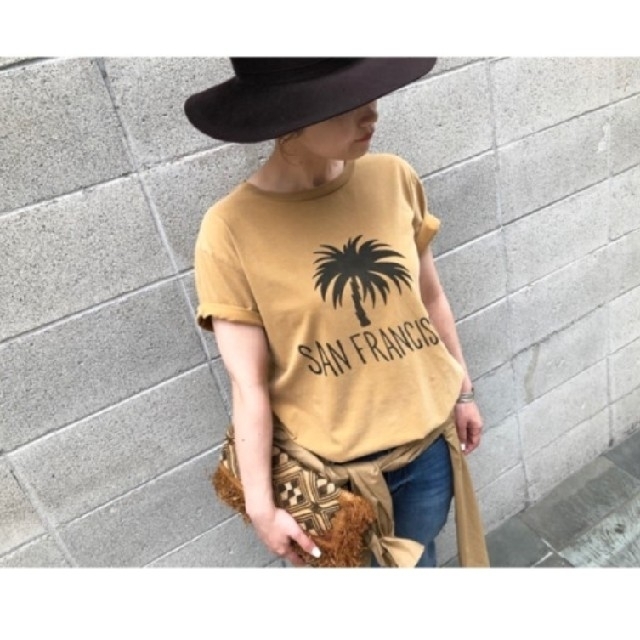 L'Appartement DEUXIEME CLASSE(アパルトモンドゥーズィエムクラス)のL'Appartement
REMI RELIEF Palm Tree T-sh レディースのトップス(Tシャツ(半袖/袖なし))の商品写真