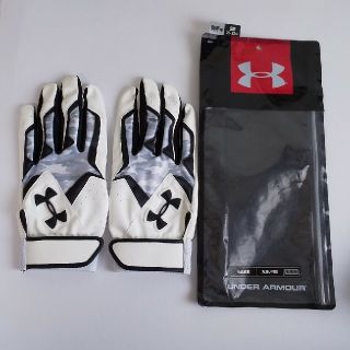 アンダーアーマー(UNDER ARMOUR)の【新品】アンダーアーマー バッティング手袋(両手)(その他)