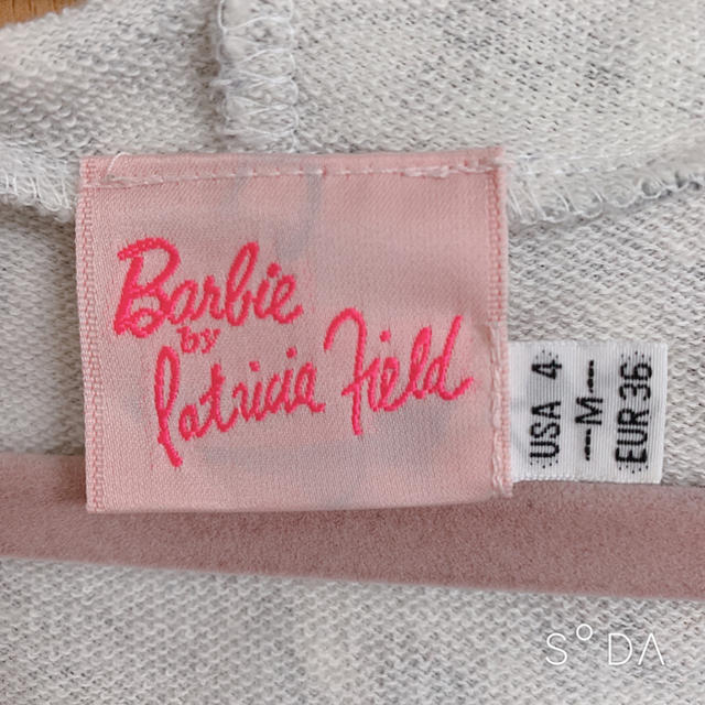 Barbie(バービー)のBarbie パーカー レディースのトップス(パーカー)の商品写真