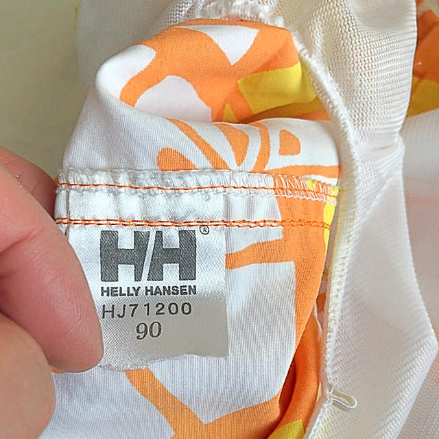 HELLY HANSEN(ヘリーハンセン)のaya様専用 HELLY HANSEN キッズ 水着 90 キッズ/ベビー/マタニティのキッズ服男の子用(90cm~)(水着)の商品写真