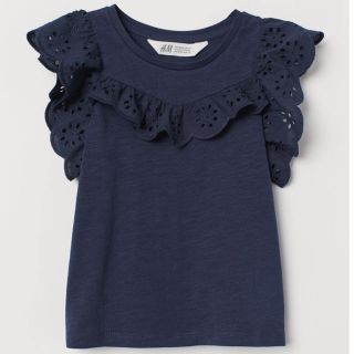 エイチアンドエム(H&M)の【新品】H&M イギリス刺繍 トップス ダークブルー(Tシャツ/カットソー)