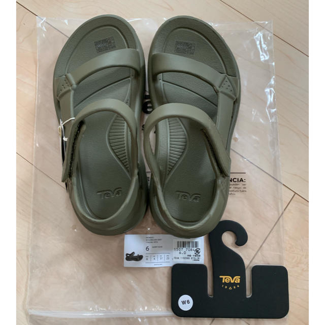 Teva(テバ)のテバ☆Teva ハリケーンドリフト オリーブ レディースの靴/シューズ(サンダル)の商品写真