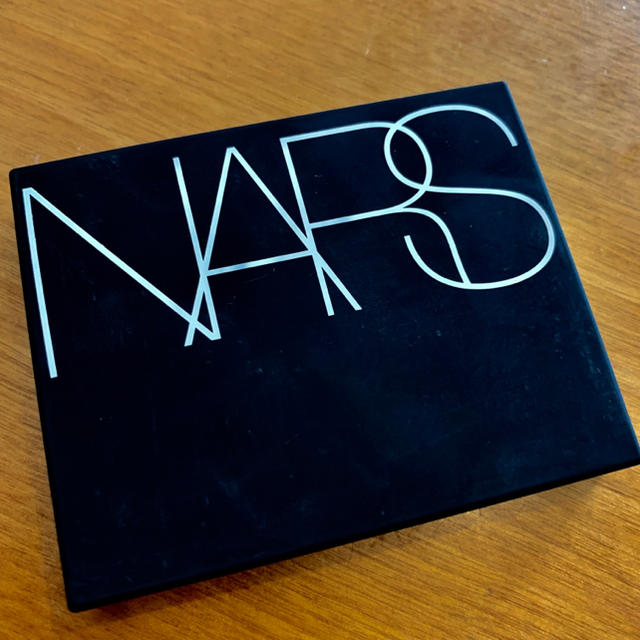 NARS(ナーズ)のNARS アイシャドウパレッド  コスメ/美容のベースメイク/化粧品(アイシャドウ)の商品写真
