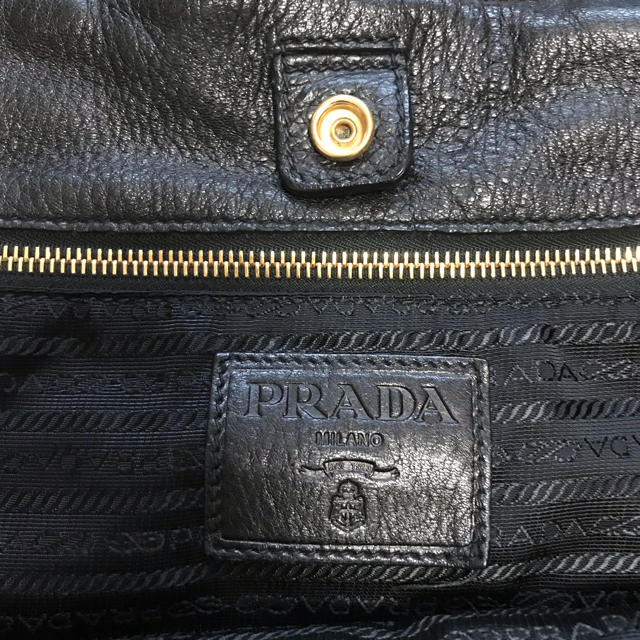 PRADA(プラダ)のPRADAレザーバッグ メンズのバッグ(トートバッグ)の商品写真