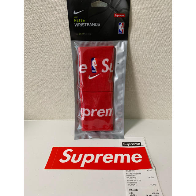 Supreme(シュプリーム)のSupreme Nike NBA Wristbands リストバンド 新品 メンズのアクセサリー(バングル/リストバンド)の商品写真