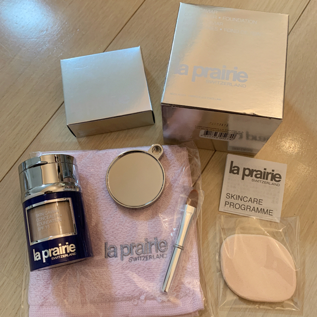 未使用la prairie コンシーラー・ファンデーション　アイボリー