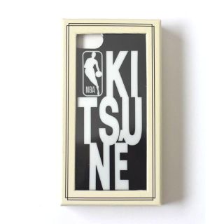 メゾンキツネ(MAISON KITSUNE')のメゾンキツネ　iphone7/8用ケース　NBA(iPhoneケース)