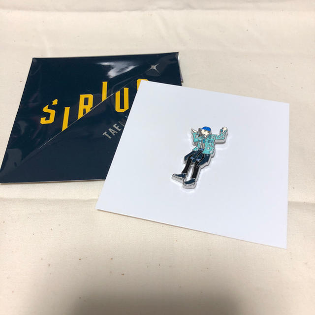 SHINee(シャイニー)のテミン 1st tour SIRIUS ピンバッジ⑤ エンタメ/ホビーのCD(K-POP/アジア)の商品写真