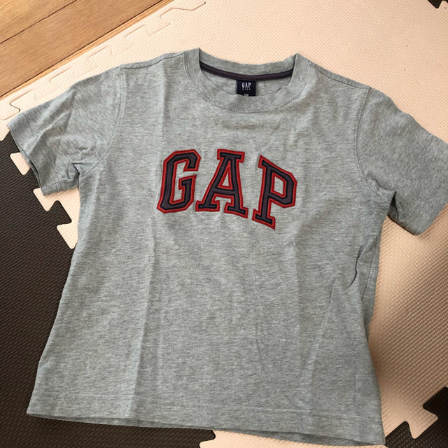GAP(ギャップ)のGAP  キッズTシャツ  120センチ キッズ/ベビー/マタニティのキッズ服男の子用(90cm~)(Tシャツ/カットソー)の商品写真