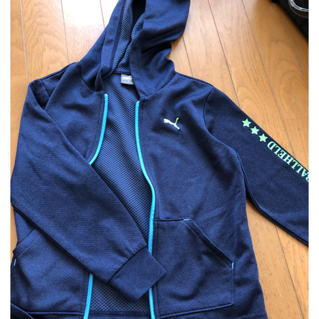 PUMA(プーマ)のプーマ  パーカー キッズ/ベビー/マタニティのキッズ服男の子用(90cm~)(ジャケット/上着)の商品写真