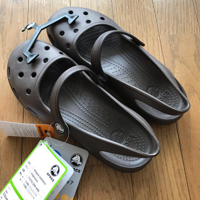 crocs(クロックス)の新品☆クロックスサンダル レディースの靴/シューズ(サンダル)の商品写真