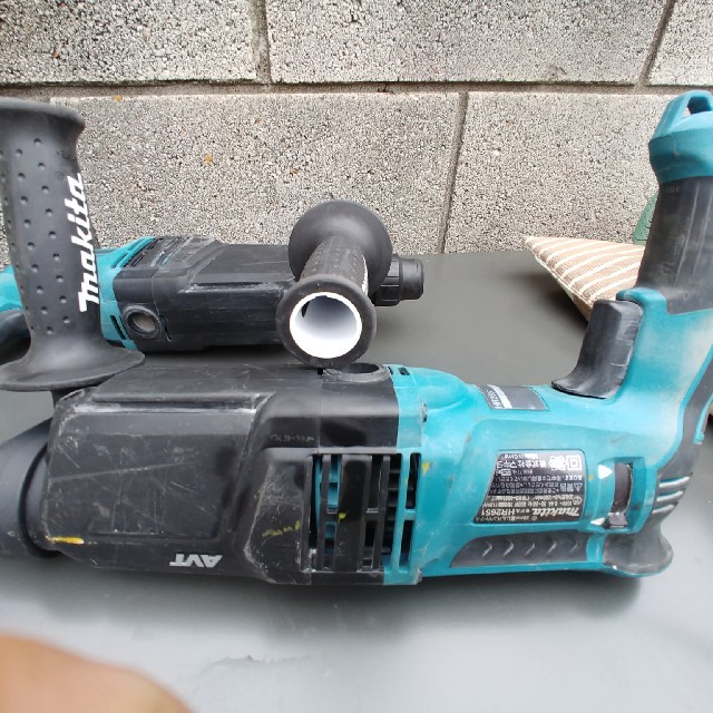 ポイントキャンペーン中 最新品✨超かっこいいハンマードリルHR244D