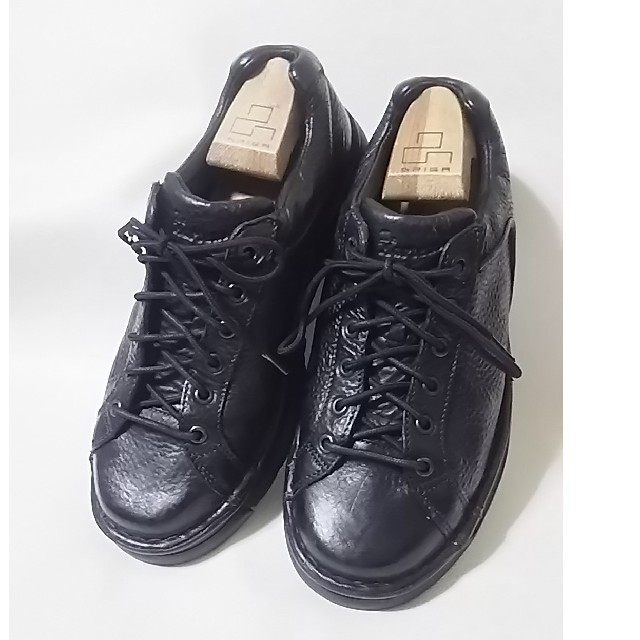 Dr.Martens(ドクターマーチン)の希少海外限定!ドクターマーチン高級ダッドスニーカー人気の黒！ メンズの靴/シューズ(スニーカー)の商品写真