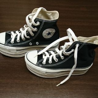 コンバース(CONVERSE)のnadia?(だと思います。) コンバース

 厚底 レア 23.5cm 秋元梢(スニーカー)