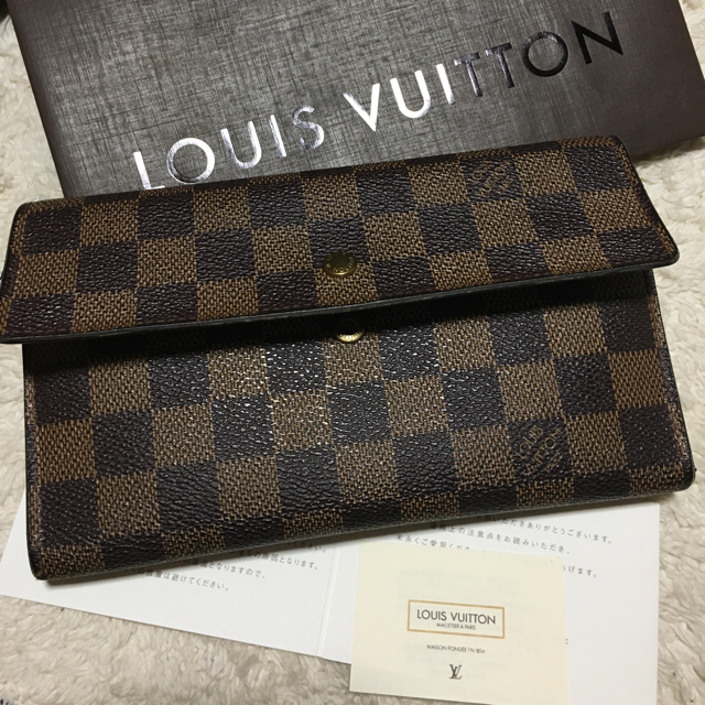 LOUIS VUITTON(ルイヴィトン)の⭐︎お値下げ⭐︎VUITTON三つ折り財布 レディースのファッション小物(財布)の商品写真