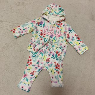 ベビーギャップ(babyGAP)の【美品‼️】フラワーマルチカラー  セットアップ 24ー6month対応！(カーディガン/ボレロ)