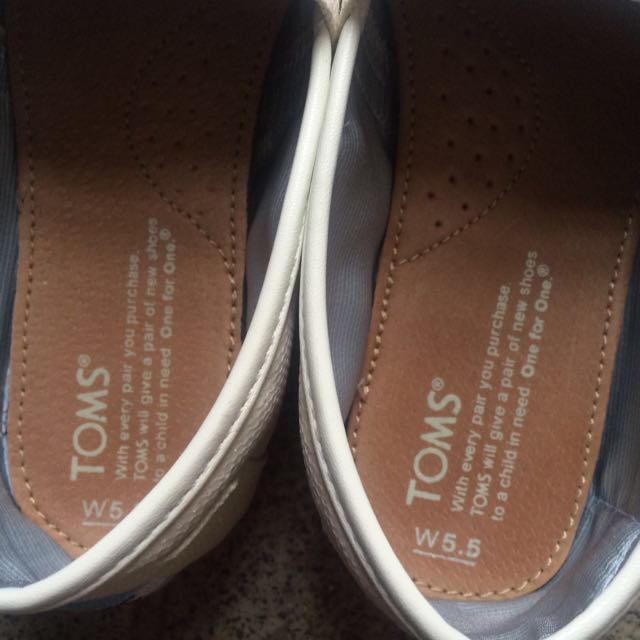 TOMS(トムズ)のTOMSスリッポン レディースの靴/シューズ(スニーカー)の商品写真