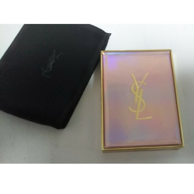 Yves Saint Laurent Beaute(イヴサンローランボーテ)のバナバナさま専用  コスメ/美容のベースメイク/化粧品(フェイスカラー)の商品写真