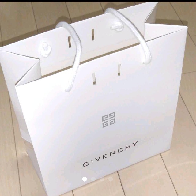 GIVENCHY(ジバンシィ)の【GIVENCHY ジバンシー】ショッパー ショップ袋 レディースのバッグ(ショップ袋)の商品写真