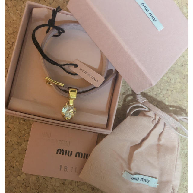 ミュウミュウ miumiu ブレス ブレスレット ピンク ハート クリスタル