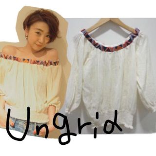 アングリッド(Ungrid)のUngrid クレープ刺繍ブラウス(シャツ/ブラウス(半袖/袖なし))