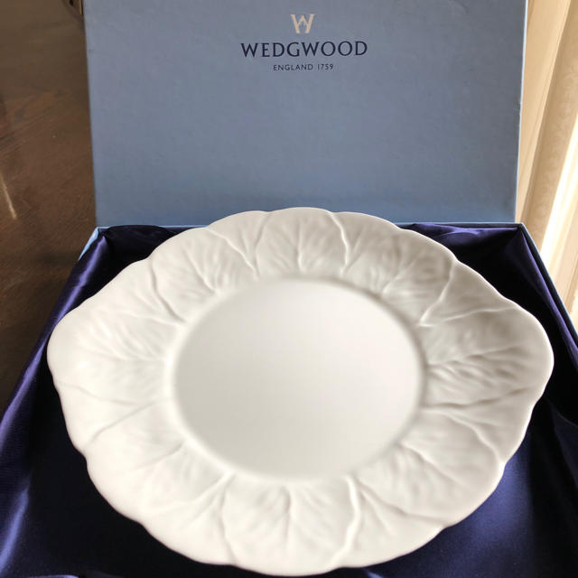 WEDGWOOD - ウェッジウッド プレート お皿 白 ホワイトの通販 by あこ's shop｜ウェッジウッドならラクマ