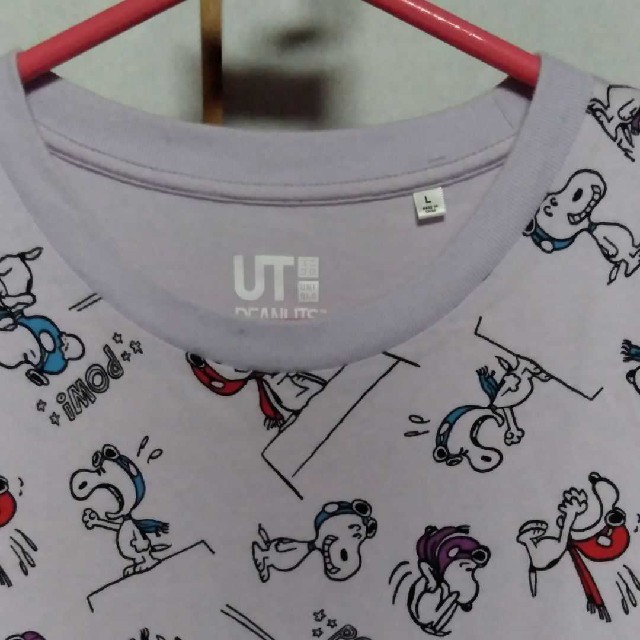 UNIQLO(ユニクロ)のSNOOPYTシャツ レディースのトップス(Tシャツ(半袖/袖なし))の商品写真