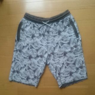 ザラキッズ(ZARA KIDS)のZARAハーフパンツ160(パンツ/スパッツ)