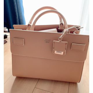 ゲス(GUESS)の2way GUESS キャメル色バッグ(トートバッグ)