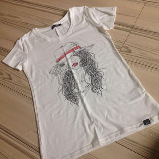 アベイル(Avail)のAvail 新品イラストTシャツ M(Tシャツ(半袖/袖なし))