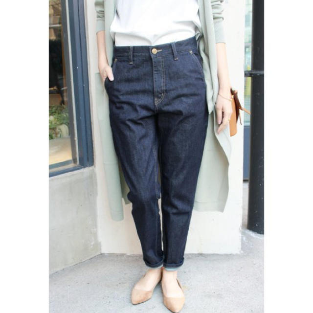 SLOBE IENA(スローブイエナ)のSLOBE IENA Le denim ワンウォッシュ テーパードデニム 美品 レディースのパンツ(デニム/ジーンズ)の商品写真