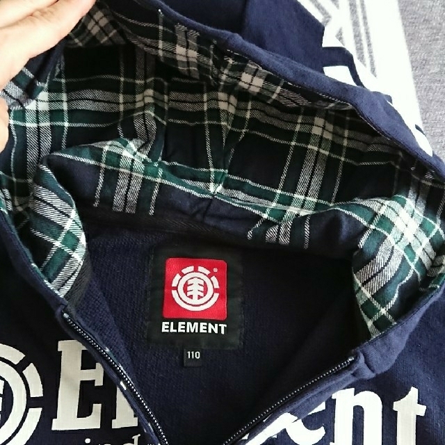 ELEMENT(エレメント)のエレメント  紺ロゴパーカー 新品☆ たぐつき キッズ/ベビー/マタニティのキッズ服男の子用(90cm~)(ジャケット/上着)の商品写真