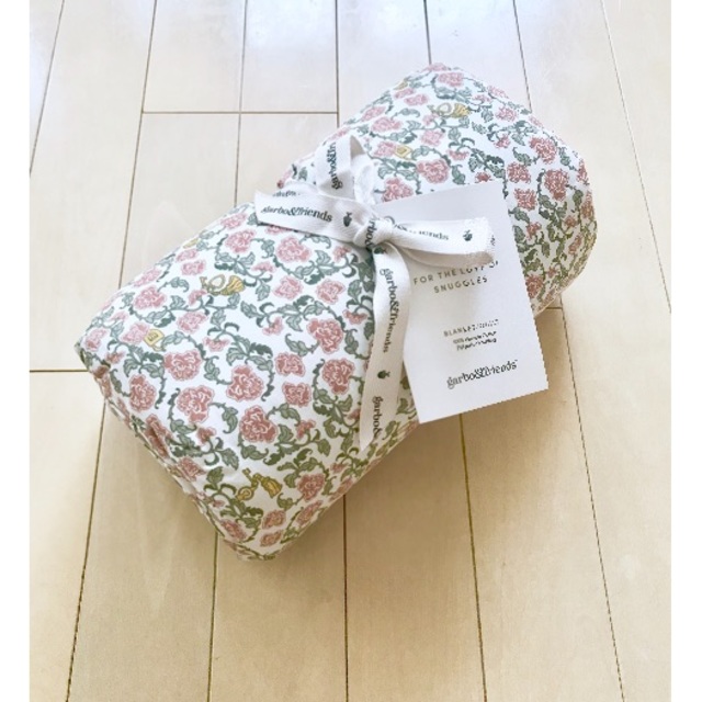 Caramel baby&child  - 新品✦1点のみ garbo&friends ブランケット マット(フローラル柄)
