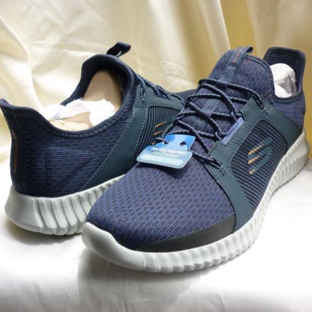 SKECHERS(スケッチャーズ)の定価8100円新品27.5㎝★スケッチャーズ紺ウォーキングコンフォートシューズ メンズの靴/シューズ(スニーカー)の商品写真