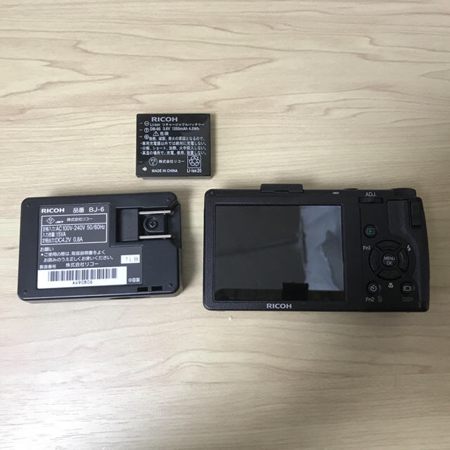 RICOH(リコー)のリコー スマホ/家電/カメラのカメラ(コンパクトデジタルカメラ)の商品写真