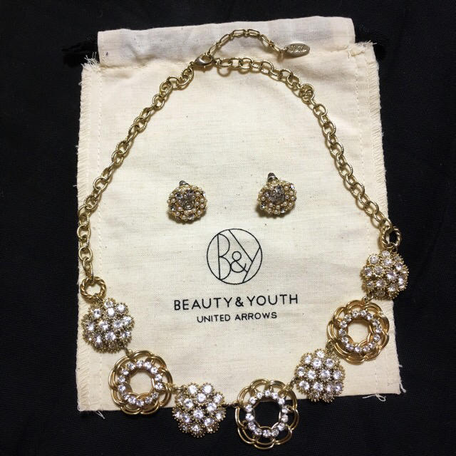 BEAUTY&YOUTH UNITED ARROWS(ビューティアンドユースユナイテッドアローズ)のBEAUTY&YOUTHピアス レディースのアクセサリー(ピアス)の商品写真