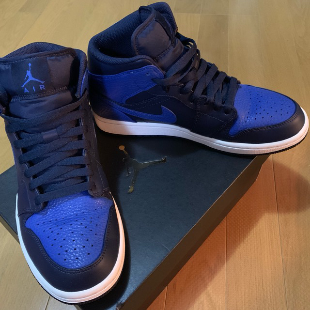 NIKE AIR JORDAN 1 MID エア ジョーダン 1 ミッド