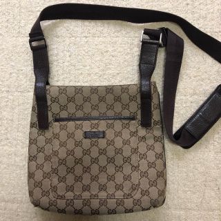 グッチ(Gucci)のGUCCI ショルダーバッグ(ショルダーバッグ)