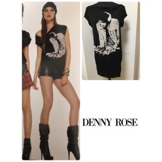 デニーローズ(DENNYROSE)のDENNY ROSE☆DJプリントチュニック黒(チュニック)