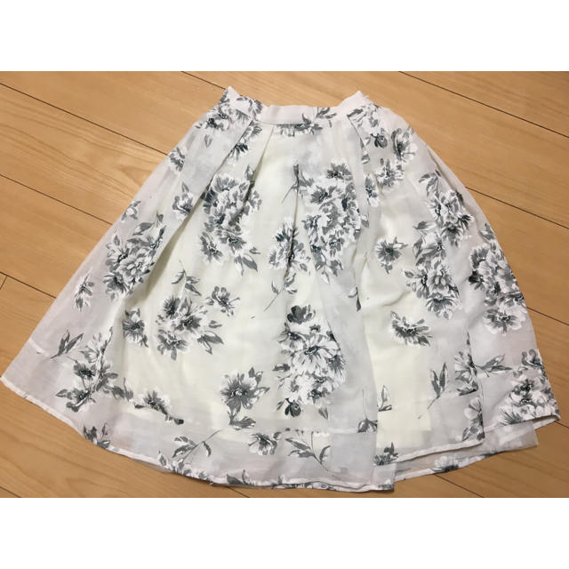MERCURYDUO(マーキュリーデュオ)のマーキュリーデュオ❤️花柄スカート レディースのスカート(ひざ丈スカート)の商品写真