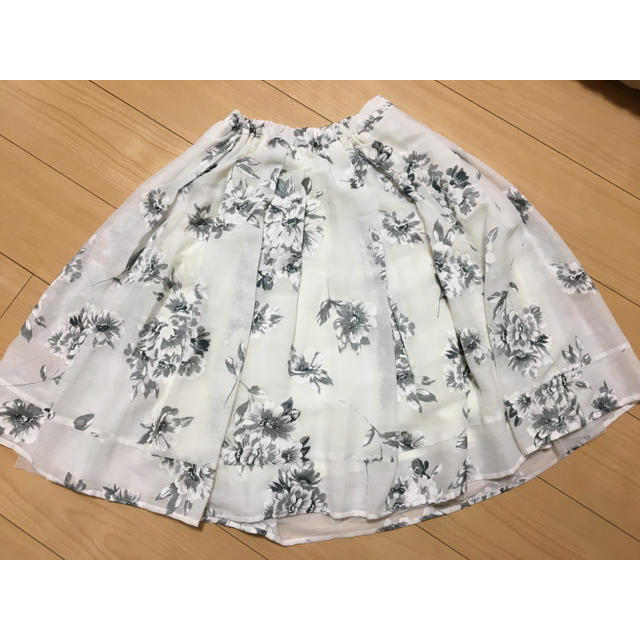 MERCURYDUO(マーキュリーデュオ)のマーキュリーデュオ❤️花柄スカート レディースのスカート(ひざ丈スカート)の商品写真