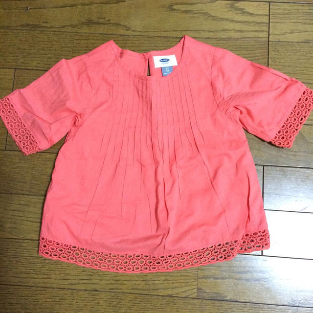 Old Navy(オールドネイビー)のOLDNAVY レースシャツ キッズ/ベビー/マタニティのキッズ服女の子用(90cm~)(Tシャツ/カットソー)の商品写真