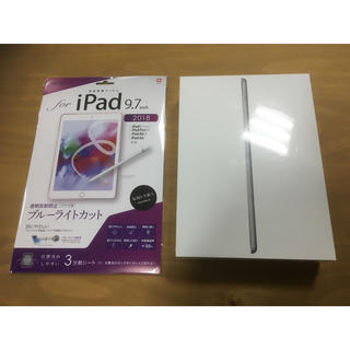 アイパッド(iPad)のこう様用 iPad 第6世代 32GBスペースグレイ 未開封 保護フィルムセット(タブレット)